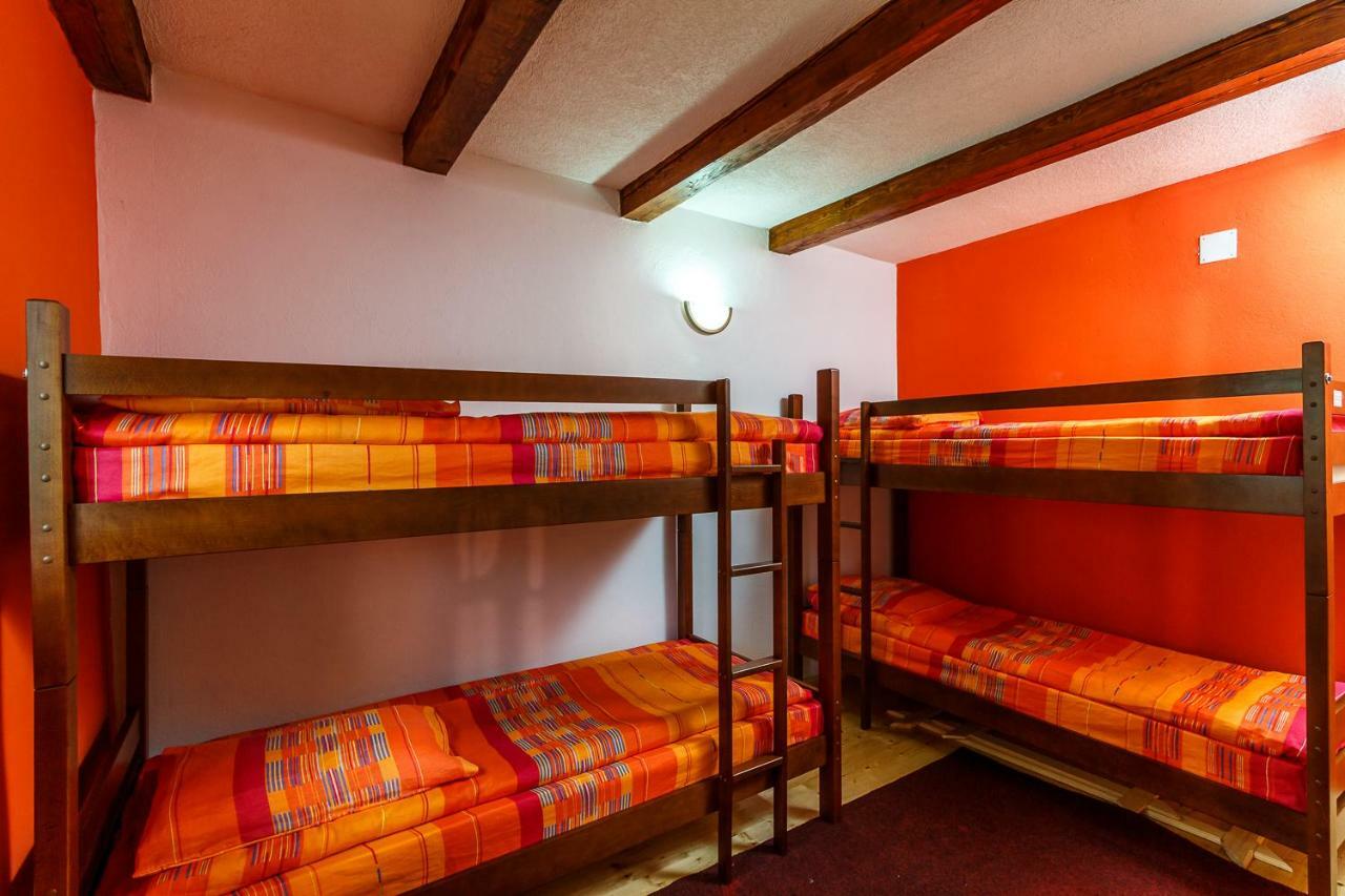 Hostel Highlander 자블야크 외부 사진